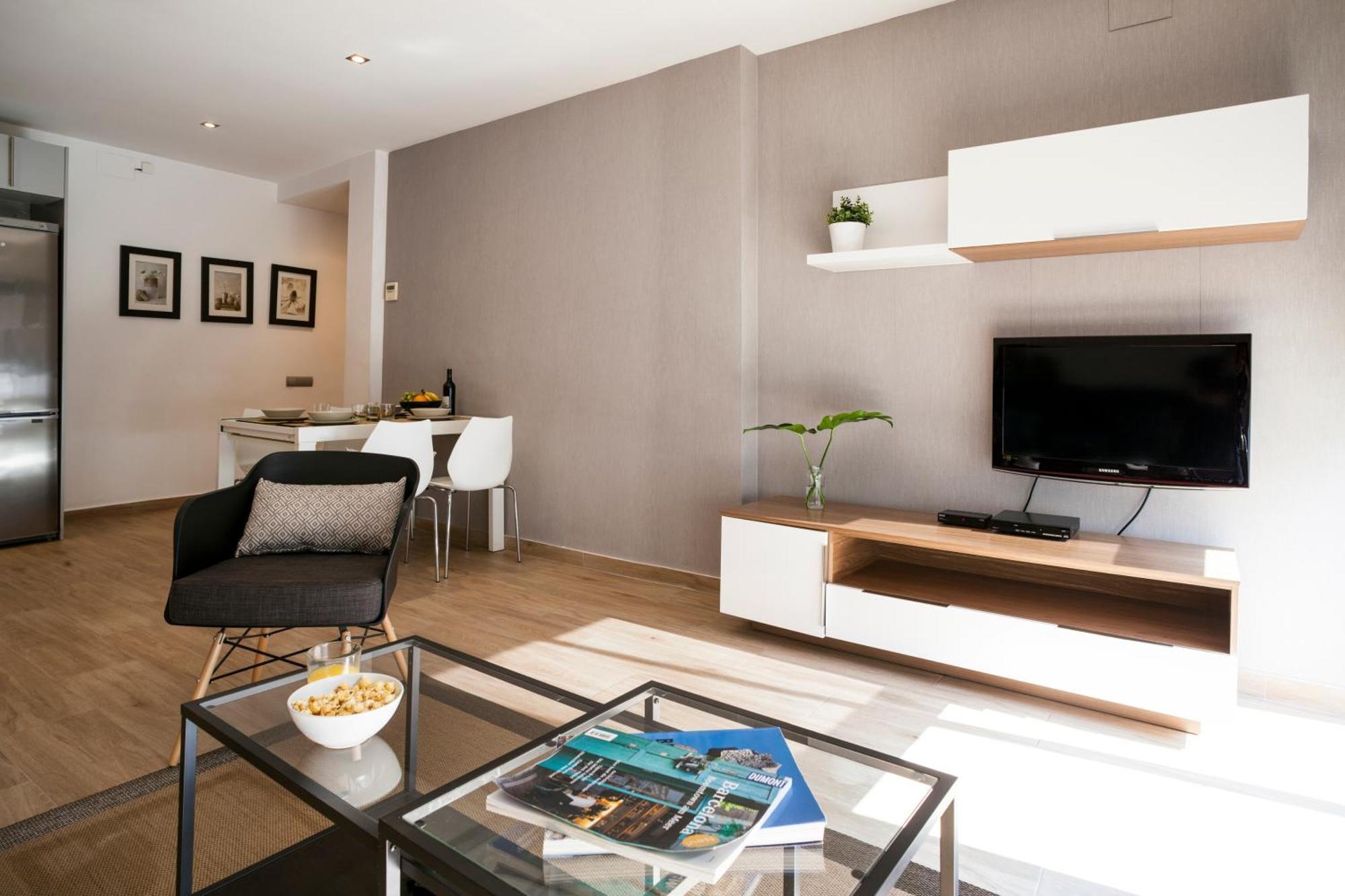 Feelathome Mozart Apartments Барселона Екстериор снимка