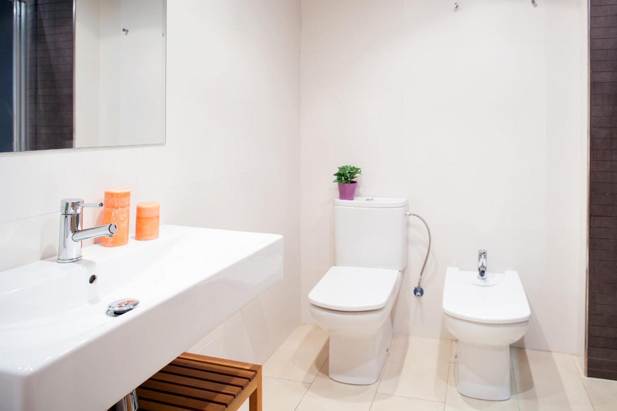 Feelathome Mozart Apartments Барселона Екстериор снимка