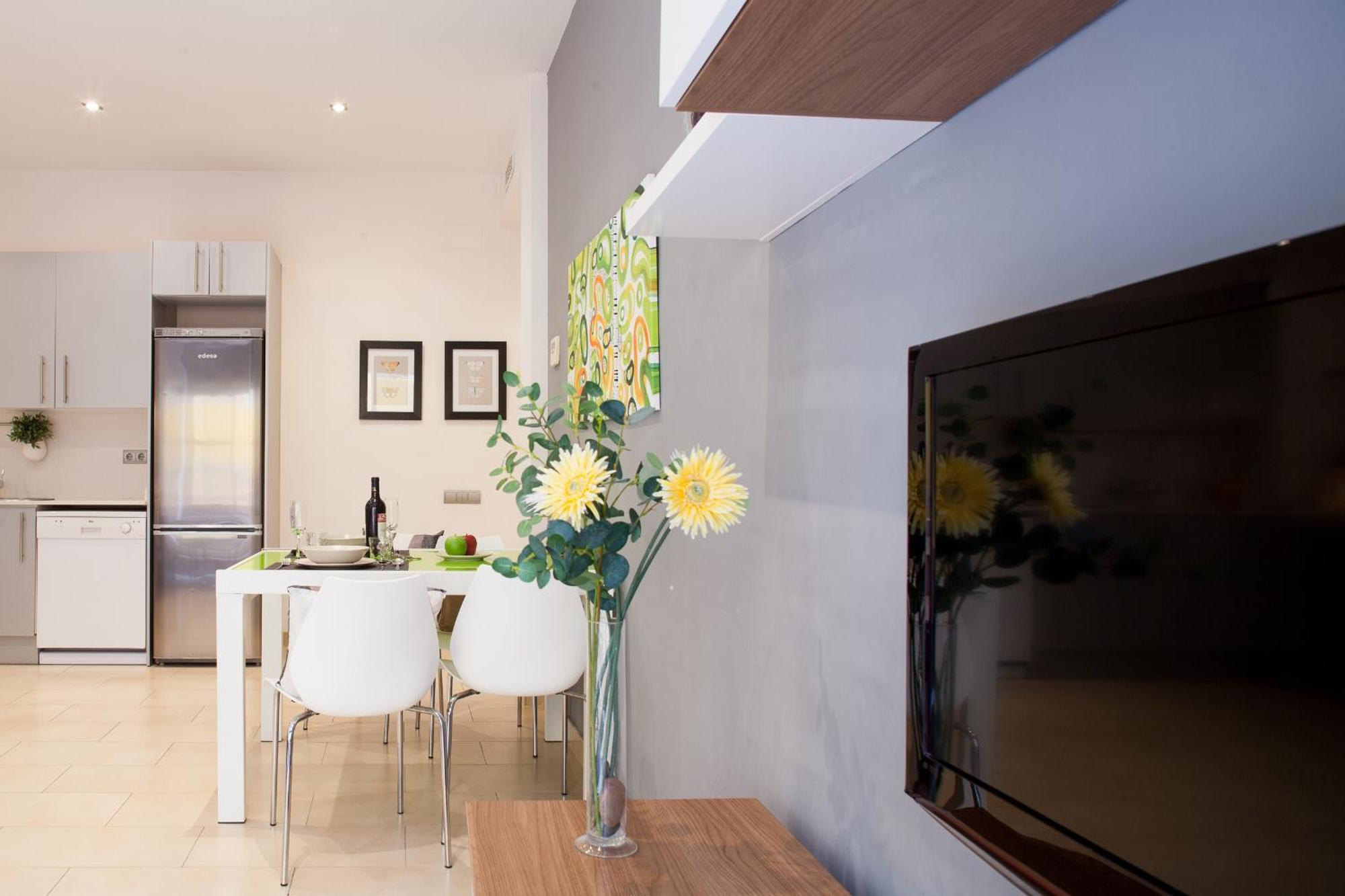 Feelathome Mozart Apartments Барселона Екстериор снимка