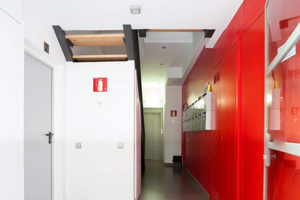 Feelathome Mozart Apartments Барселона Екстериор снимка
